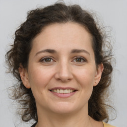Chloe Anderson